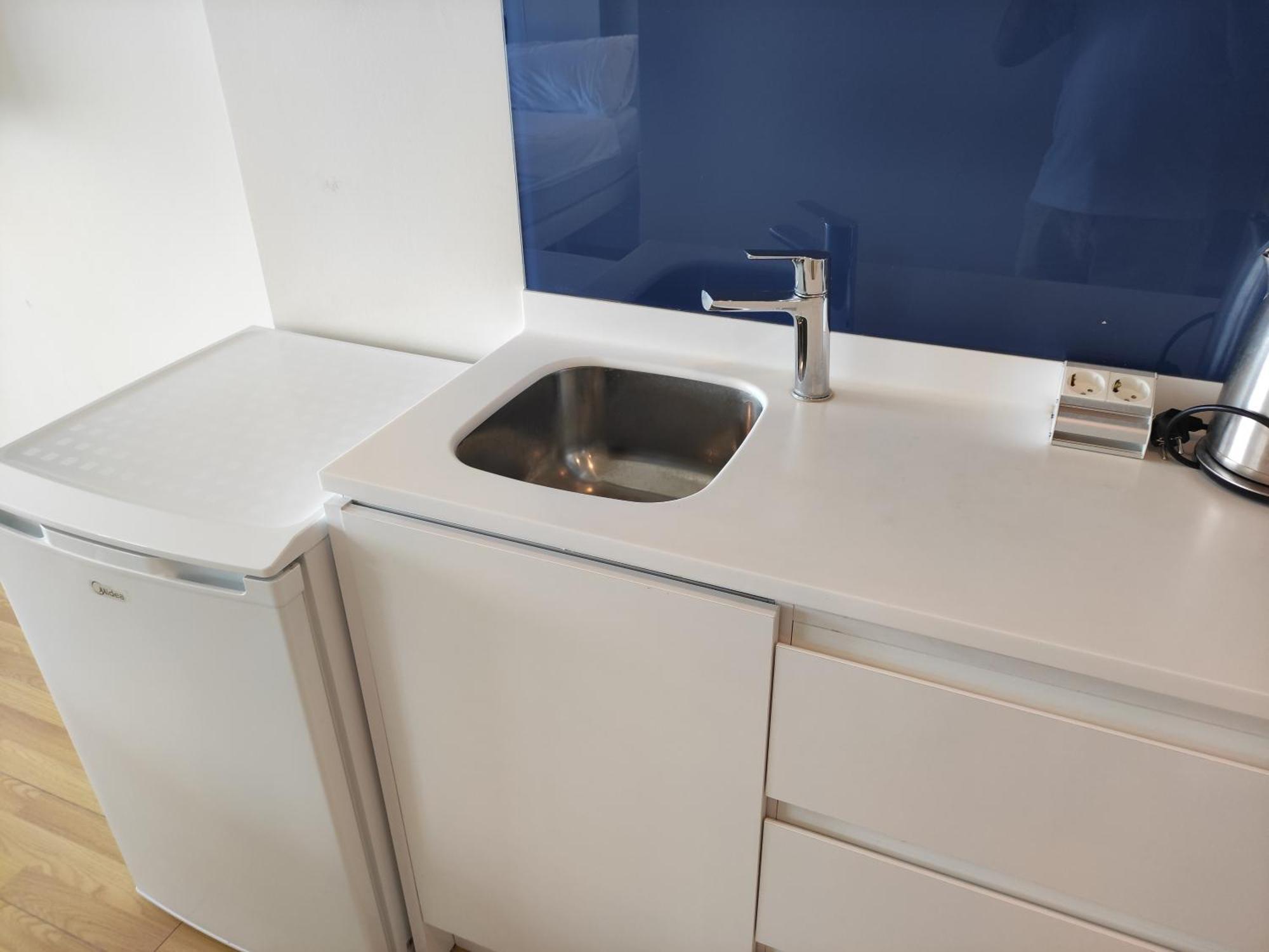 バトゥーミOrbi Cytiアパートメント 部屋 写真